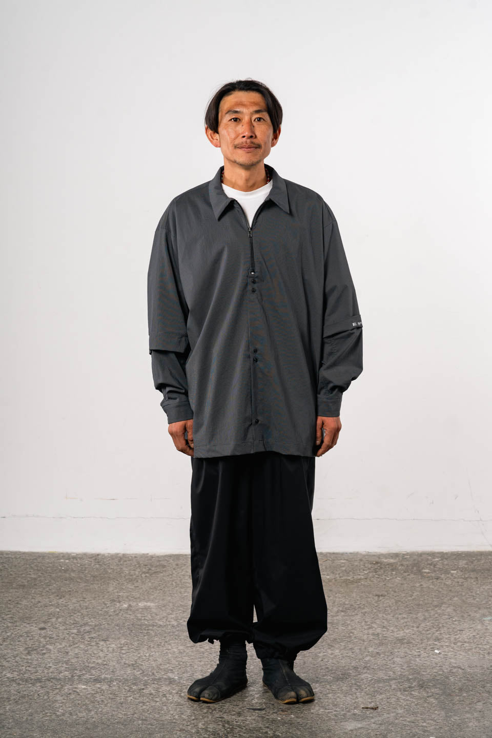 staff wear / BLACK