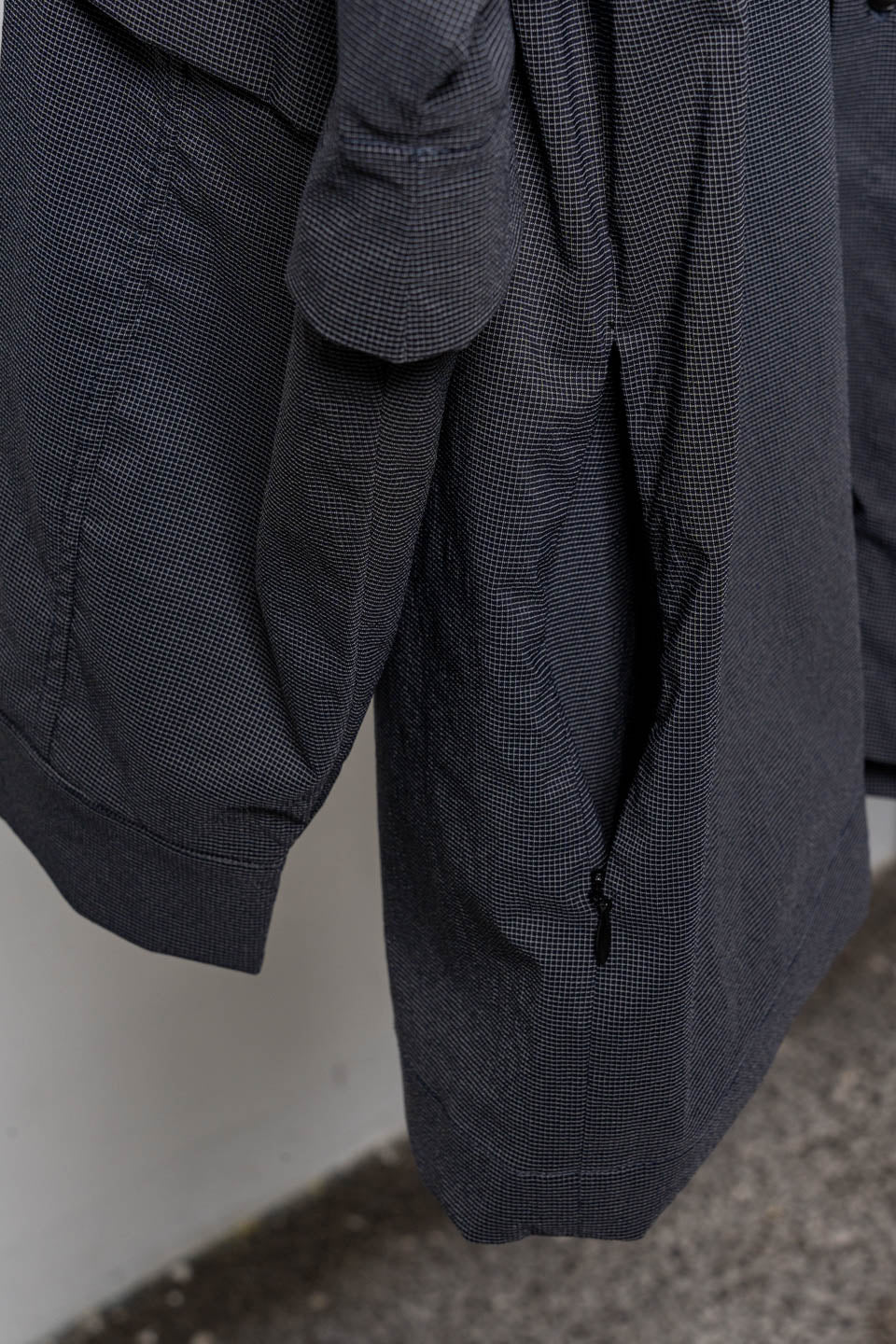 staff wear / BLACK