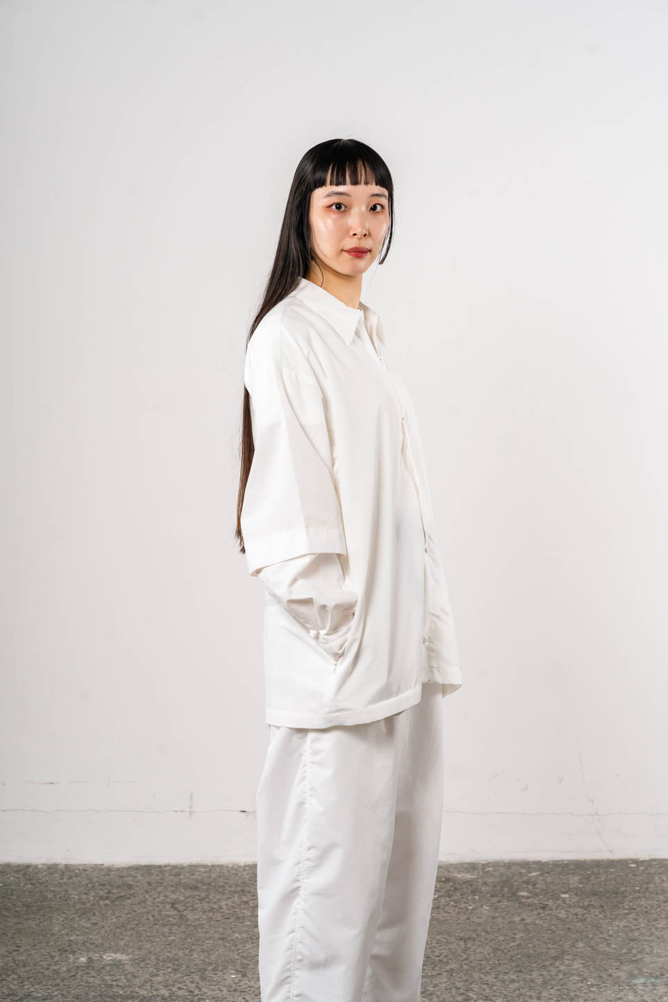 staff wear / White