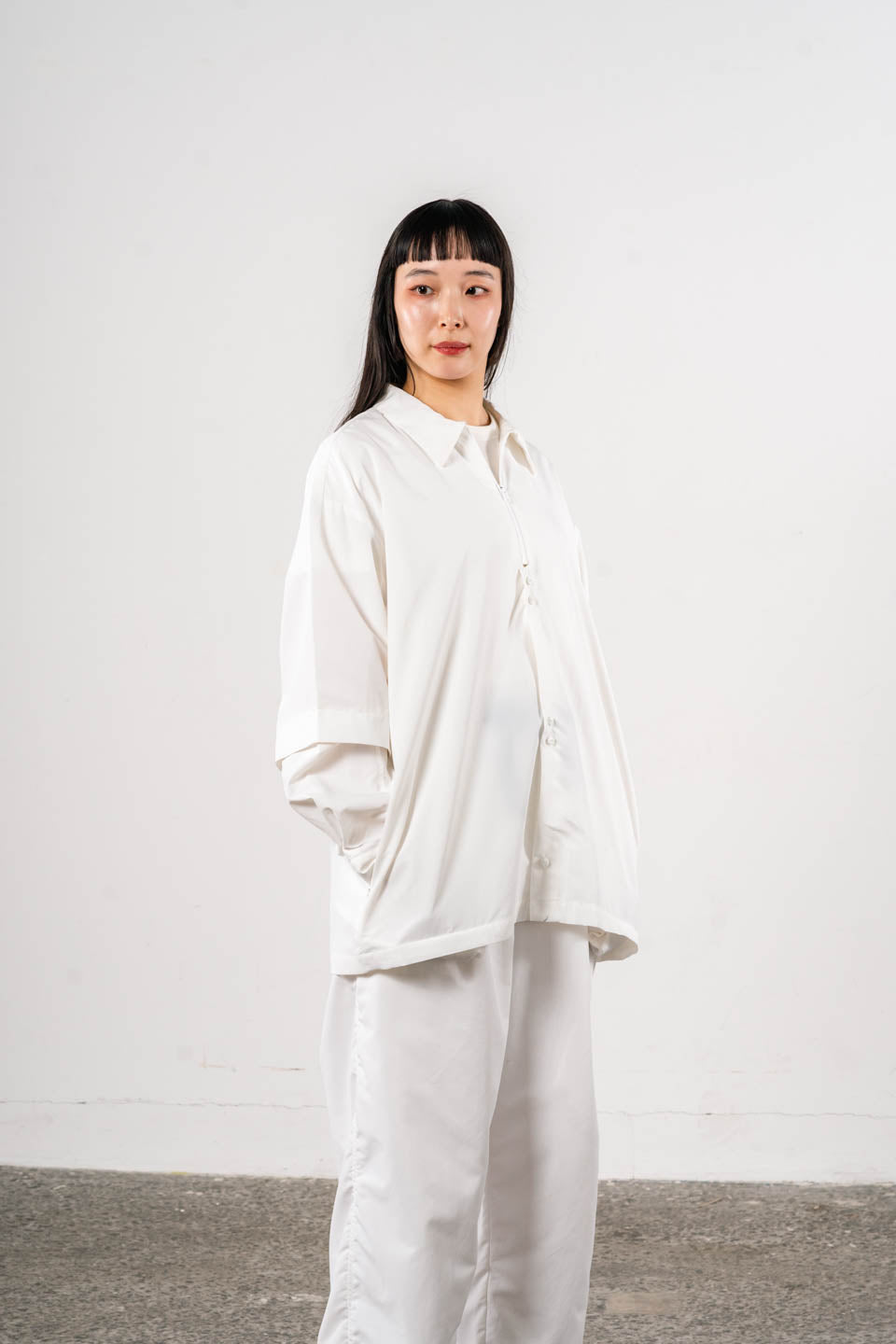 staff wear / White